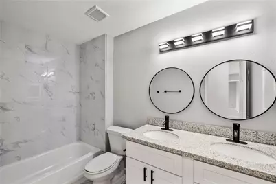 4523 Waterfall Way, Sugar Land, TX 77479 - Photo 13