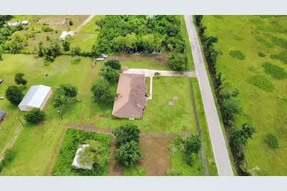 5241 County Road 819, Brazoria, TX 77422 - Photo 7
