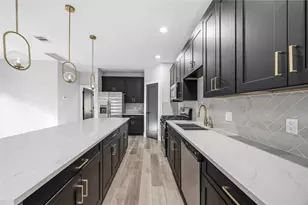 5326 Ridgeway Dr, Houston, TX 77033 - Photo 11