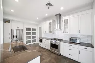 4509 Sherman Blvd, Galveston, TX 77551 - Photo 9