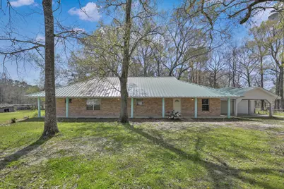 121 Magnolia Boulevard, New Caney, TX 77357 - Photo 1