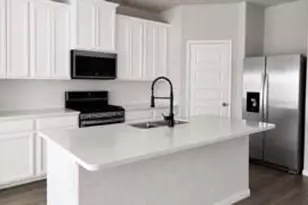 12921 S Winding Pines Dr, Tomball, TX 77375 - Photo 5