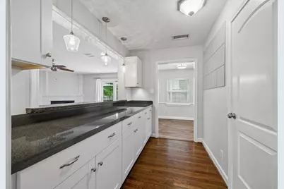 7111 Hartland Avenue, Houston, TX 77055 - Photo 15