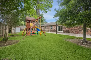 7111 Hartland Ave, Houston, TX 77055 - Photo 27