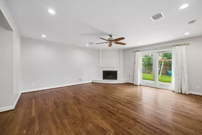 7111 Hartland Avenue, Houston, TX 77055 - Photo 11