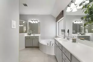 27515 Chris Ridge Ct, Spring, TX 77386 - Photo 15