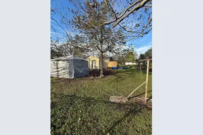 701 E Bernard Street, West Columbia, TX 77486 - Photo 3