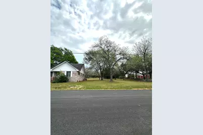 127 N Mechanic Street, Bellville, TX 77418 - Photo 5