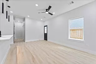 8116 Double Ave, Houston, TX 77088 - Photo 17