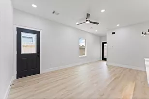 8116 Double Ave, Houston, TX 77088 - Photo 19