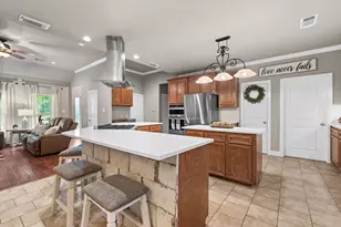 12138 Ivy Dr, Conroe, TX 77303 - Photo 9