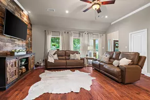 12138 Ivy Dr, Conroe, TX 77303 - Photo 7