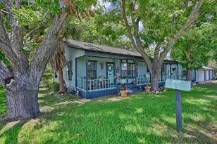 411 Bohlmann Ave, Schulenburg, TX 78956 - Photo 7