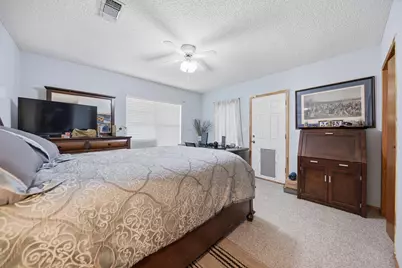 411 Bohlmann Avenue, Schulenburg, TX 78956 - Photo 17
