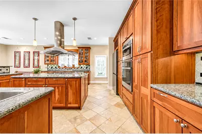 6211 Grovewood Lane, Houston, TX 77008 - Photo 15