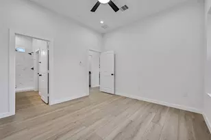 701 39th St, Galveston, TX 77550 - Photo 19