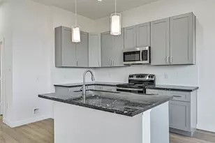 701 39th St, Galveston, TX 77550 - Photo 7