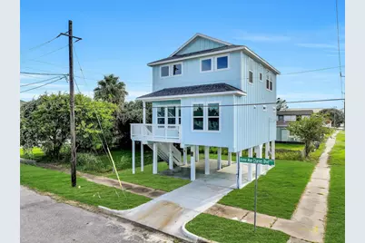 701 39th Street, Galveston, TX 77550 - Photo 1