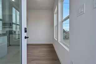 701 39th St, Galveston, TX 77550 - Photo 3