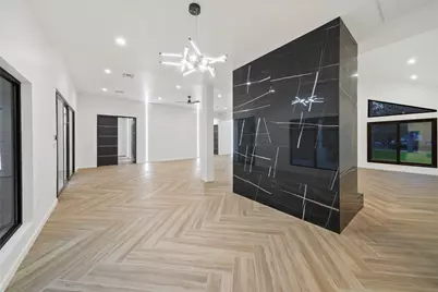 2438 Carriage Lamp Lane, Conroe, TX 77384 - Photo 5