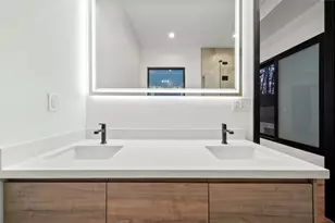 2438 Carriage Lamp Ln, Conroe, TX 77384 - Photo 21