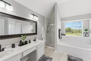 205 Oak Creek Cir, League City, TX 77573 - Photo 15