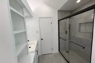 16160 Seahorse Dr, Houston, TX 77062 - Photo 19