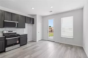 3034 Cronus Wy, Fresno, TX 77545 - Photo 9