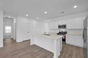 3609 Oakvale Dr, Conroe, TX 77301 - Photo 9