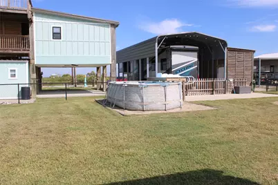 1263 Mabry Street, Gilchrist, TX 77617 - Photo 11