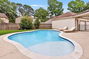 2106 Mountain Lake Dr, Kingwood, TX 77345 - Photo 29