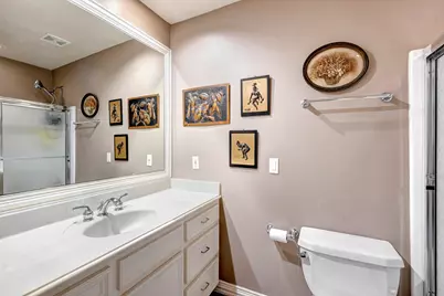 1221 Wynden Court, Houston, TX 77056 - Photo 33