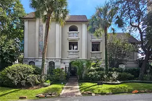 1221 Wynden Ct, Houston, TX 77056 - Photo 1