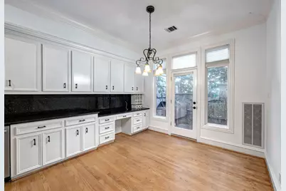 1221 Wynden Court, Houston, TX 77056 - Photo 13