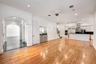 1221 Wynden Ct, Houston, TX 77056 - Photo 15