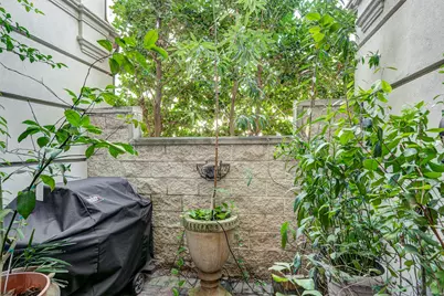 1221 Wynden Court, Houston, TX 77056 - Photo 39