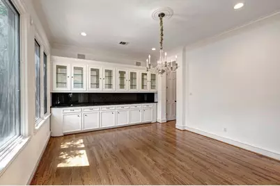 1221 Wynden Court, Houston, TX 77056 - Photo 9