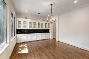 1221 Wynden Ct, Houston, TX 77056 - Photo 9