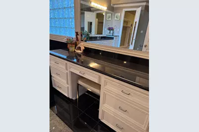 1221 Wynden Court, Houston, TX 77056 - Photo 21