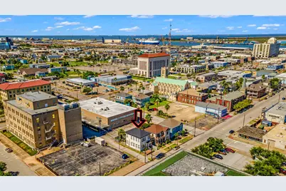 811 24th Street, Galveston, TX 77550 - Photo 1