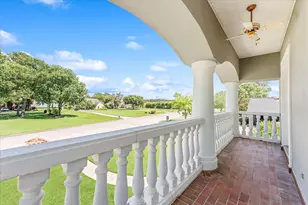 911 Sandy Beach Dr, Conroe, TX 77304 - Photo 35