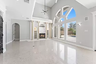 911 Sandy Beach Dr, Conroe, TX 77304 - Photo 9