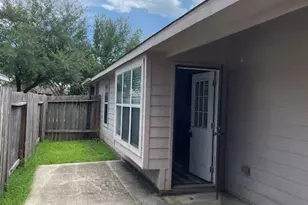 12326 Garden Gale Ln, Houston, TX 77044 - Photo 3