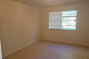 15135 Kennedy Oaks St, Houston, TX 77053 - Photo 9