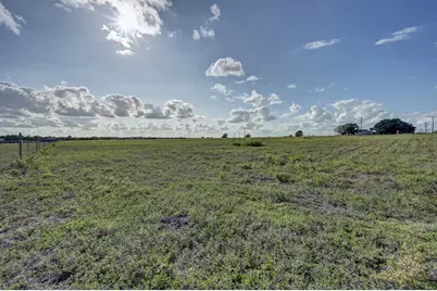 1079 Lomax Harmel Road, Burton, TX 77835 - Photo 23