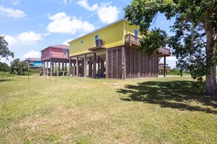 929 Magnolia Ln, Port Bolivar, TX 77650 - Photo 39
