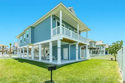 13930 Pirates Beach Boulevard, Galveston, TX 77554 - Photo 3