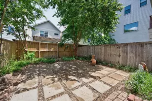 6016 Truro St, Houston, TX 77007 - Photo 33