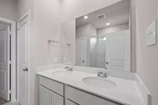 6726 Pebble Blf Ct, Cove, TX 77523 - Photo 13