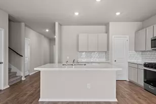 6726 Pebble Blf Ct, Cove, TX 77523 - Photo 3